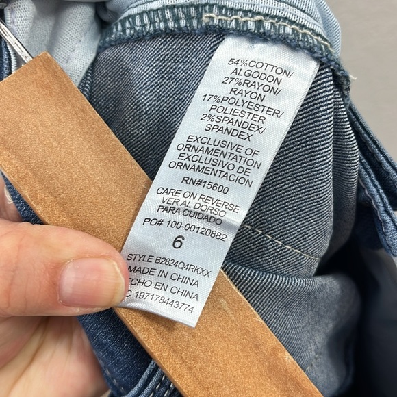 Democracy Ab Technology Jeans Straight leg size 6 High Rise Raw‎ hemline - Picture 6 of 11